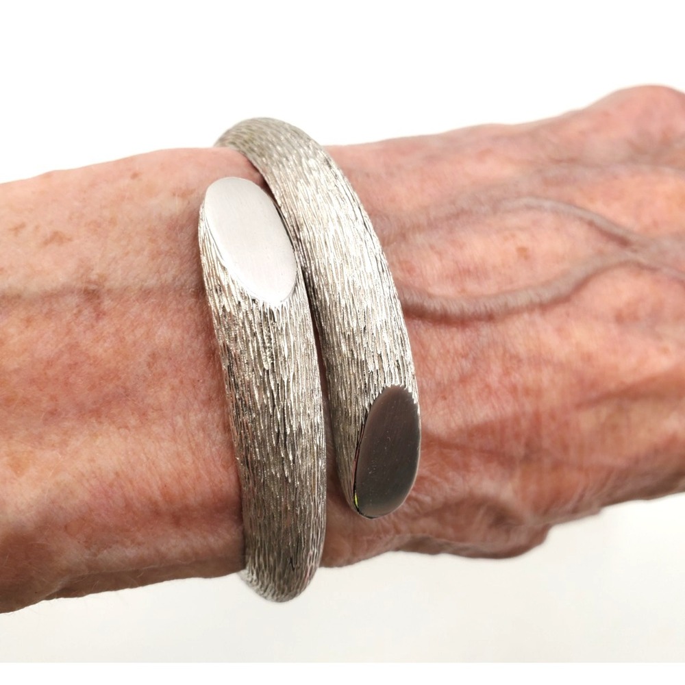Vintage Crown Trifari Hinged Clamp Bracelet Brushed Silver Tone